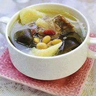 十款最適合秋天喝的去燥滋補湯，為家人收藏！！