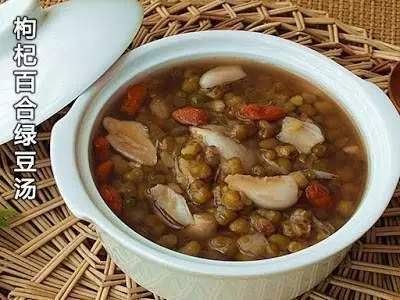 教你煲9種不同的綠豆湯，想不到綠豆湯還有這麼多種煮法!!