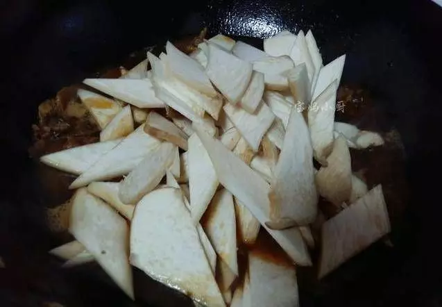 家常版杏鮑菇做法，簡單炒一炒，還不用放鹽，解饞又下飯